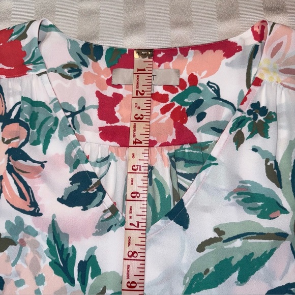 LOFT Floral Flutter V-Neck Top Sz S Short Sleeve - Picture 12 of 12